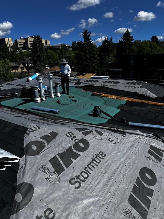 410 OmniSeal® Base malarkey asphalt base sheet used for residential project low slope roof pitch